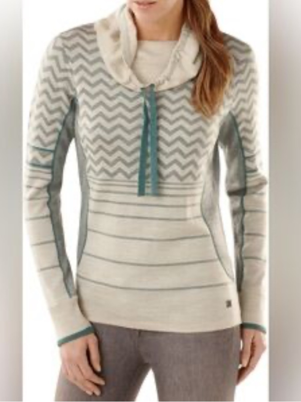 Smartwool Women's Cream and Gray Chevron Pullover Sweater